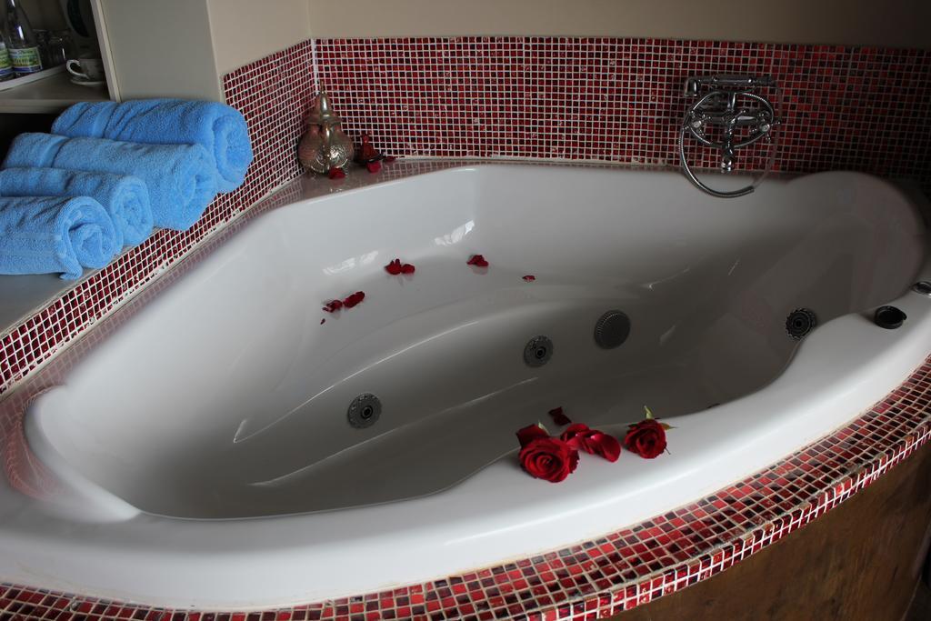 Annie'S Boutique Guesthouse And Garden Spa Hartbeespoort Dış mekan fotoğraf