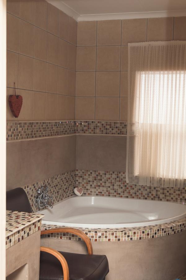 Annie'S Boutique Guesthouse And Garden Spa Hartbeespoort Dış mekan fotoğraf